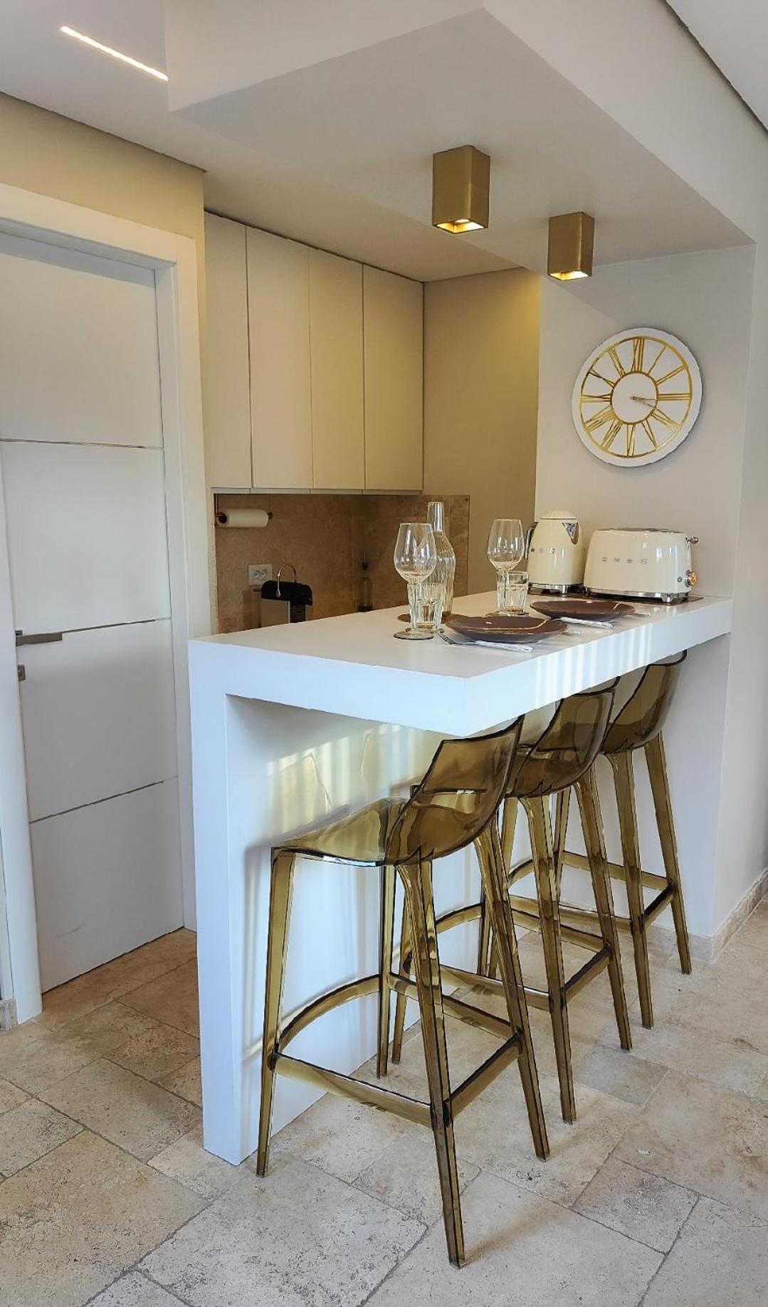 Studio Climatise, Terrasse, Parking Prive, 50M De La Plage Saint-Tropez Zewnętrze zdjęcie